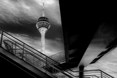 Franjo Hartmann: Ein Turm 12 Bilder