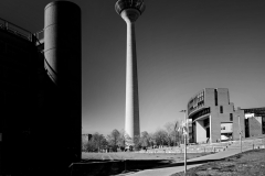 Franjo Hartmann: Ein Turm 12 Bilder